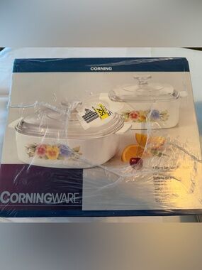 Vintage CorningWare Covered Casserole Set - Summer Blush